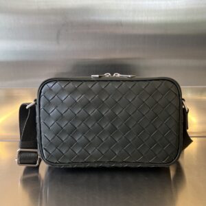 보테가 (징) 브레이드 카메라백 블랙 710048