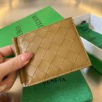 보테가 (징) 브레이드 카드 지갑 베이지 592626