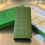 보테가 (징) 남성용 편직 반접이 지갑 소가죽 그린 676593