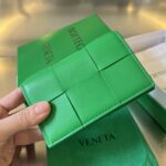 보테가 (징) 대형 편직 명함 지갑 그린 651396