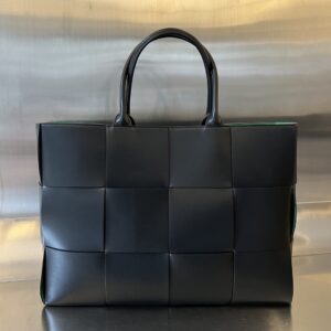 보테가 (징) 대형 토트백 블랙 620623