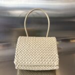 보테가 (징) 패티 웨이브 핸들백 아이보리 709420