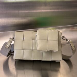 보테가 (징) 2-in-1 크로스백 소가죽 그레이 741777