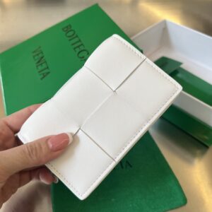 보테가 (징) 대형 편직 명함 지갑 아이보리 651396