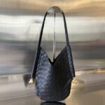 보테가 (징) 클래식 토트백 블랙 740898