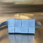 보테가 (징) 더 벨트 카세트 블루 유광 소가죽 백