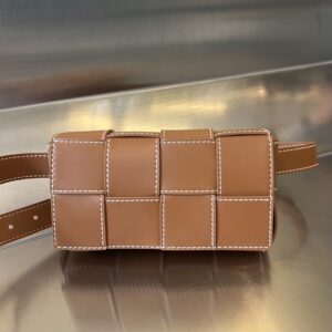 보테가 (징) 카세트 미니백 브라운 738000