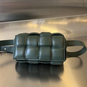 보테가 (징) 미니 카세트 그린 양가죽 백 710075