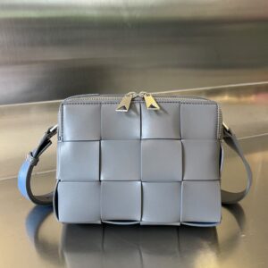 보테가 (징) 남성 카메라백 그레이 730027