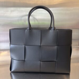 보테가 (징) 대형 토트백 멀티컬러 680165