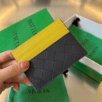 보테가 (징) 새로 나온 편직 색상 카드 지갑 블랙/옐로우 749449