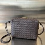 보테가 (징) 클래식 편직 가방 블랙 680256