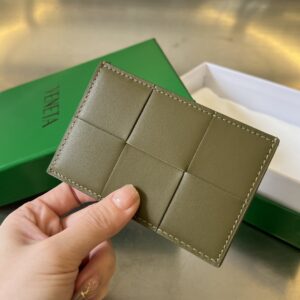 보테가 (징) 대형 체크 카드 지갑 소가죽 올리브 649597