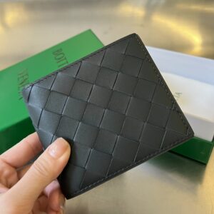 보테가 (징) 중간 너비 편직 단지갑 블랙 605721