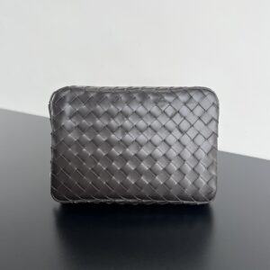 보테가 (징) 인트레치아토 중형 수납백 클래식 브라운 P780