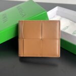 보테가 (징) 대편직 반지갑 남녀공용 소가죽 브라운 649603