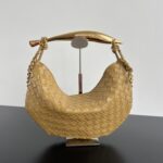 보테가 (징) 체인 사르딘 업그레이드 체인 숄더백 블루 776768