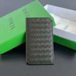 보테가 베네타 (징) 피콜로 카드 지갑 소가죽 그레이 796963