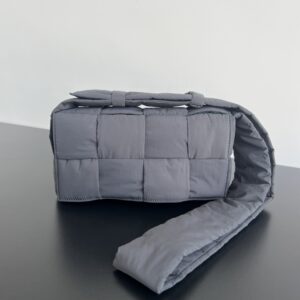 보테가 (징) 카세트 나일론 토푸백 그레이 628951