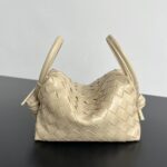 보테가 (징) 루프 핸드백 크림 796615