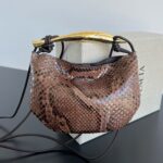 보테가 (징) 사르딘 대 뱀피 백 브라운 794920