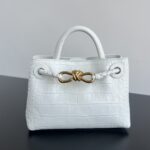 보테가 (징) 안디아모 미니 크로커다일 백 화이트 777614