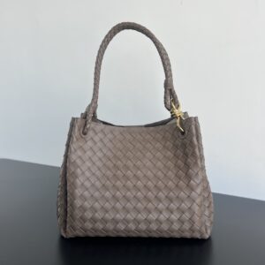 보테가 (징) 인트레치아토 편직 가죽 숄더백 베이지 796571