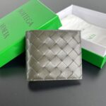 보테가 (징) 중간 너비 편직 반지갑 그레이 605721