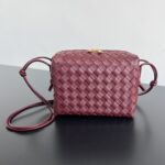 보테가 (징) 클래식 편직 가방 와인 680255