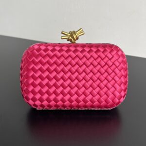 보테가 (징) BV Knot 미니 핑크 실크 위빙 클러치 717622