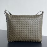 보테가 (징) 트래블러 호보백 소가죽 그레이 806974