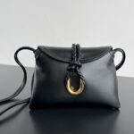 보테가 (징) 베이비 리베르타 숄더백 블랙 826147