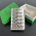 보테가 (징) 이니셜 더블 접이식 지퍼 지갑 실버 667468