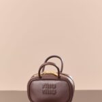 미우미우 (팬더) 소가죽 미니 크로스백 석남목색 5NR036 브라운