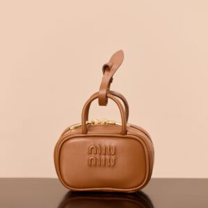 미우미우 (팬더) 소가죽 미니 백 건너색 5NR036