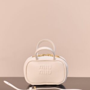 미우미우 (팬더) 소가죽 미니 백 화이트 5NR036