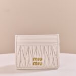 미우미우 (팬더) 카드 지갑 화이트 5MC076
