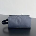 보테가 (징) 초경량 나일론 세면 파우치 블루 806369