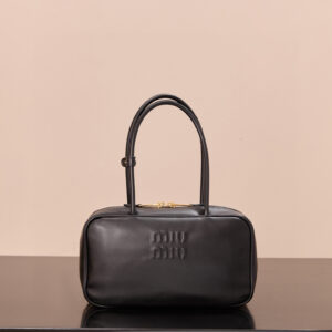 미우미우 (팬더) 비오 중형 블랙 소가죽 백 5BB172