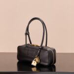 미우미우 (팬더) 비우 공문백 스몰 블랙 5BB173