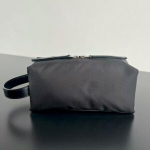 보테가 (징) 초경량 나일론 세면 파우치 블랙 806369