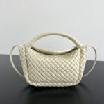 보테가 (징) 미니 코블 손잡이백 아이보리 805739