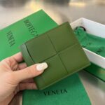 보테가 (징) 대편직 단지갑 남녀공용 그린 649603