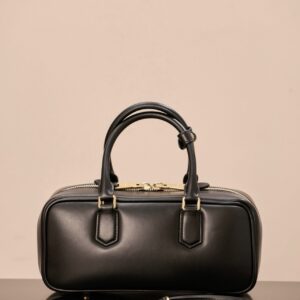 미우미우 (팬더) 아르카디에 중형 블랙 소가죽 백 5BB148