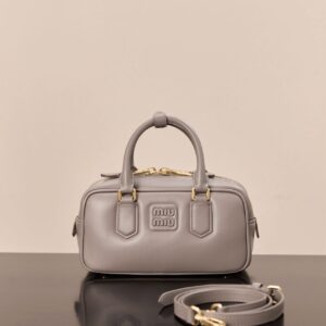 미우미우 (팬더) 아르카디에 소가죽 미니 그레이 5BB142