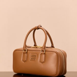 미우미우 (팬더) 아르카디에 중형 캐비어 가죽 백색상 5BB148 브라운