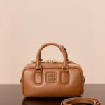 미우미우 (팬더) 아르카디에 소가죽 미니 백 건너색 5BB142