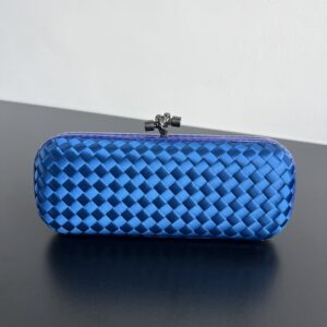 보테가 (징) 새틴 위빙 클러치 블루 8651