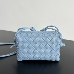 보테가 베네타 (징) 카메라백 미니 블루 723547