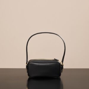 미우미우 (팬더) 소가죽 미니백 블랙 5NE024